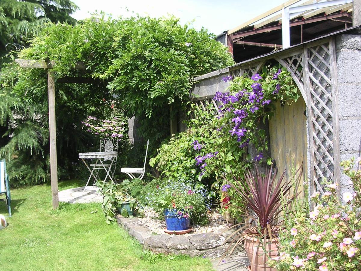Glascoed Farmhouse Carmarthen Esterno foto