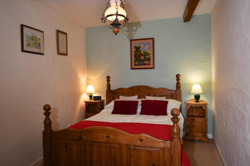 Glascoed Farmhouse Carmarthen Esterno foto